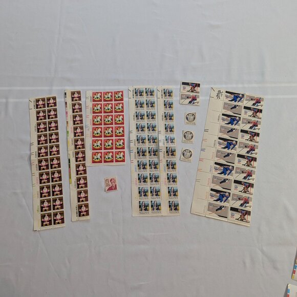 Random USPS Stamp Bundle 15-cent through 37-cent Variety - Picture 4 of 14
